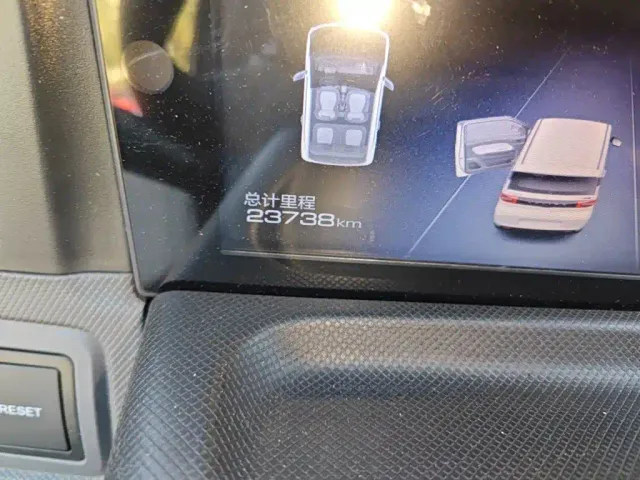 Wuling Hongguang Mini EV — Фото автомобиля 8