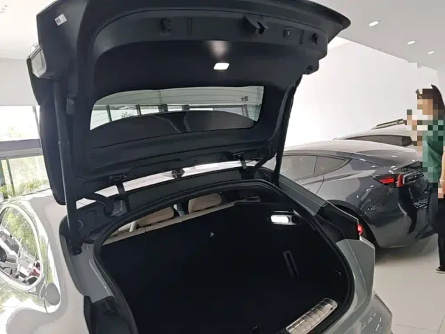 Nio ET5 Touring — Фото автомобиля 18