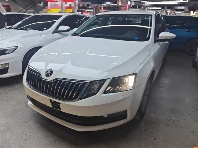 Фотография автомобиля — Skoda Octavia