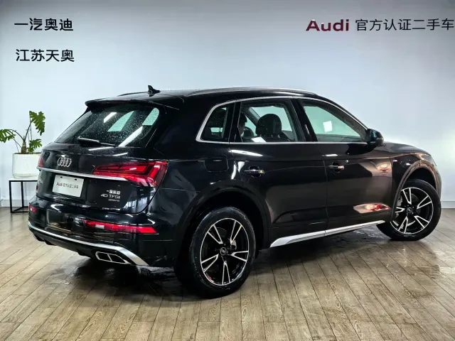 Audi Q5L — Фото автомобиля 4