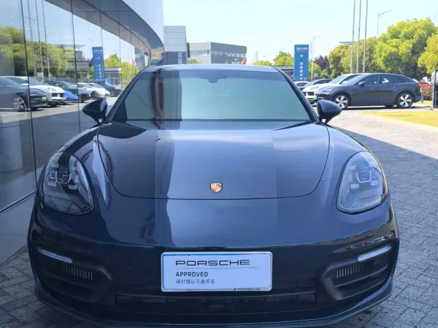 Porsche Panamera — Фото автомобиля 2
