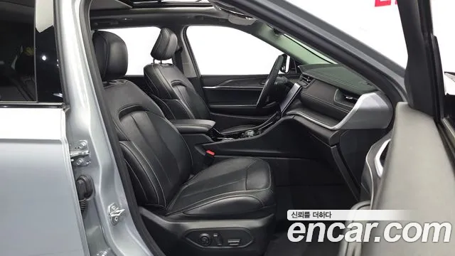 Jeep Cherokee WL — Фото автомобиля 16
