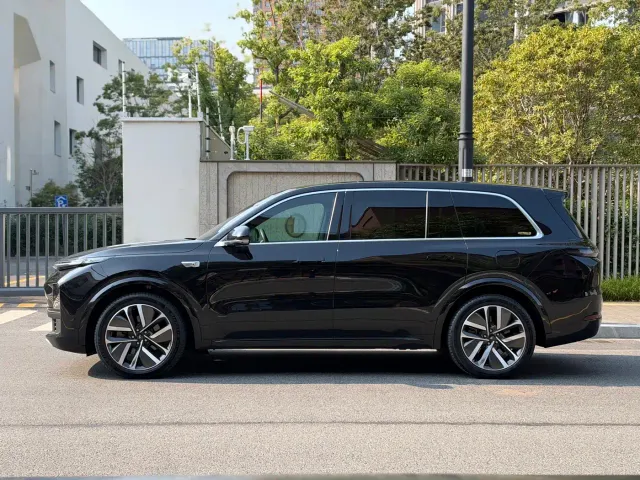 Li Auto L9 — Фото автомобиля 3
