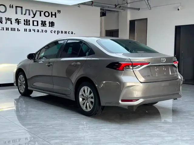 Toyota Corolla — Фото автомобиля 6