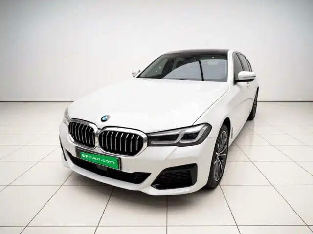 Фотография автомобиля — BMW 5 Series