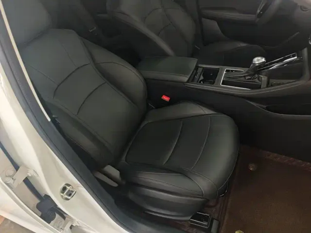 Roewe i5 — Фото автомобиля 24