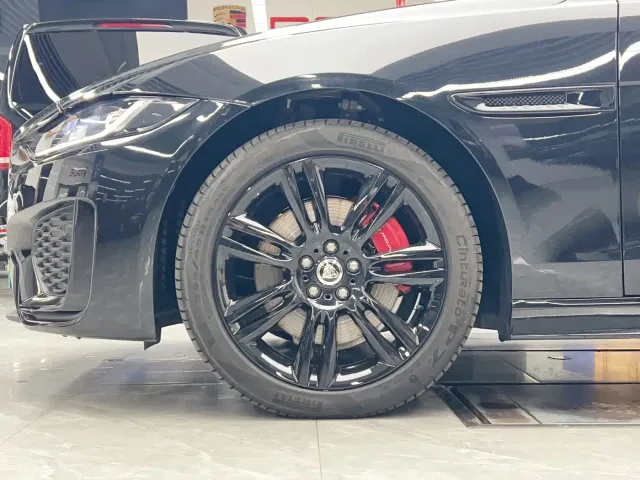 Jaguar XEL — Фото автомобиля 8