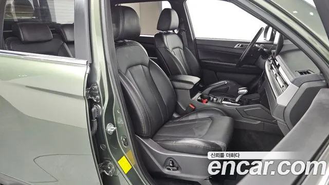 KG_Mobility_Ssangyong Rexton Новый Rexton Sport Дизель 2.2 4WD — Фото автомобиля 11