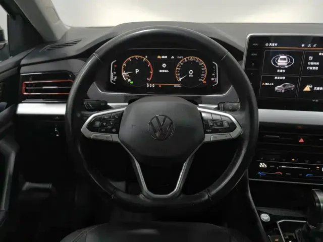 Volkswagen Lavida — Фото автомобиля 11