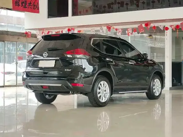 Nissan X-Trail — Фото автомобиля 4