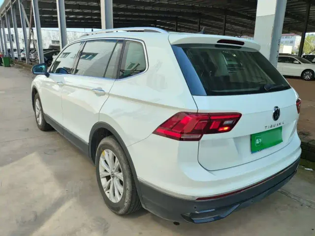 Volkswagen Tiguan L — Фото автомобиля 4