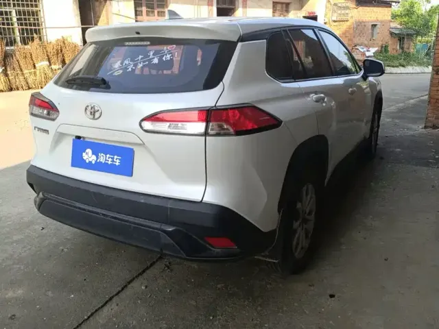 Toyota Frontlander 2023 2.0L CVT Elite Edition — Фото автомобиля 3