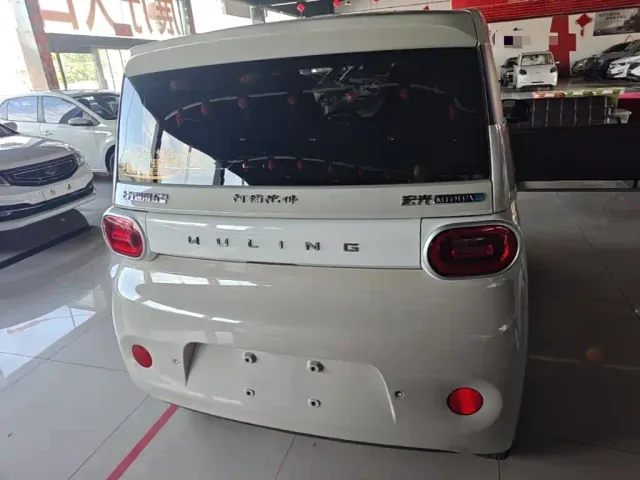 Wuling Hongguang Mini EV — Фото автомобиля 5