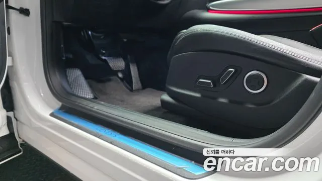 Genesis GV70 2.5T Бензин AWD — Фото автомобиля 28