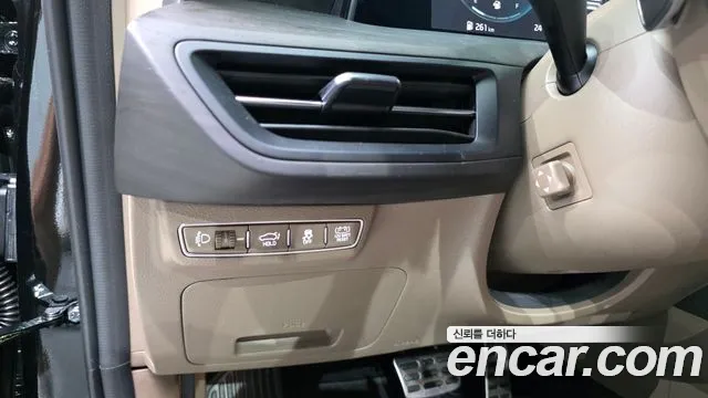 Kia K8 Hybrid — Фото автомобиля 25