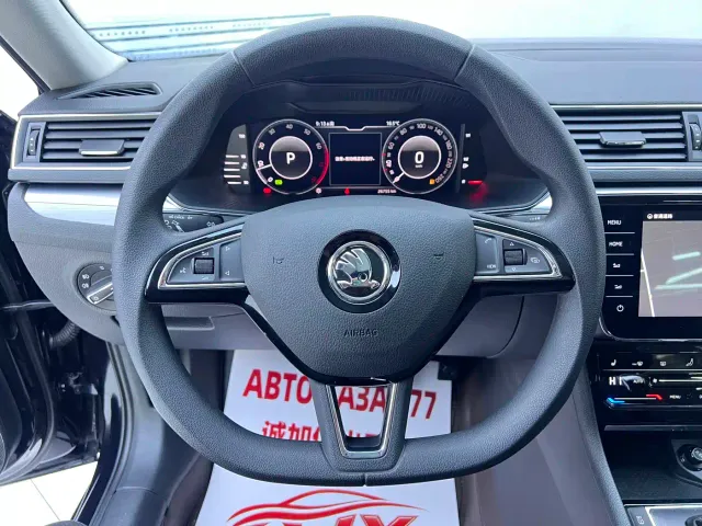 Skoda Superb — Фото автомобиля 11