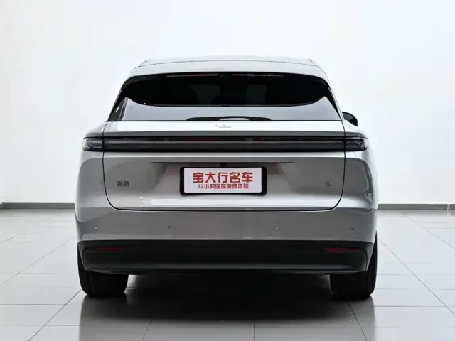 Li Auto Li Auto i6 2025 2WD Base Model — Фото автомобиля 8