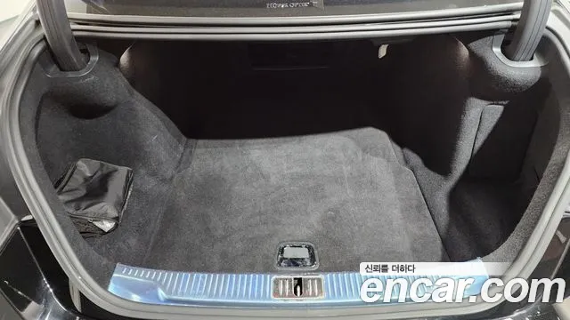 Mercedes-Benz S-Class — Фото автомобиля 15