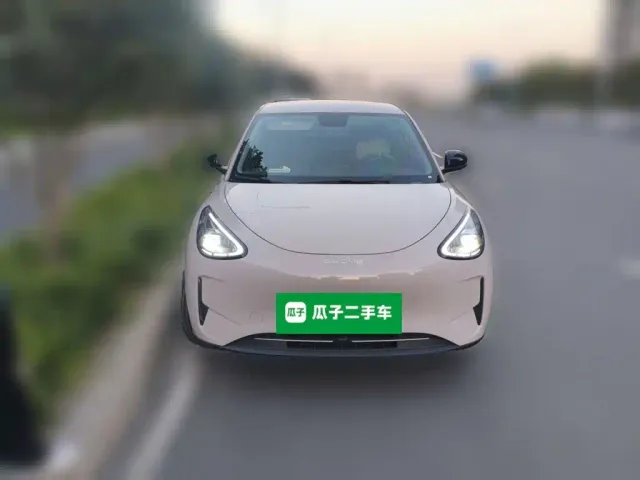 Geely Starry Wish — Фото автомобиля 2