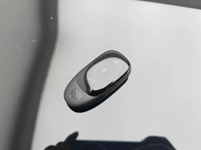 Li Auto ONE — Фото автомобиля 21