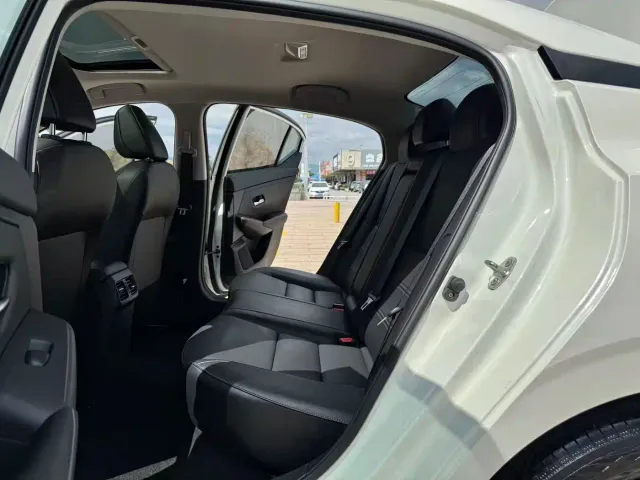 Nissan Sylphy — Фото автомобиля 16