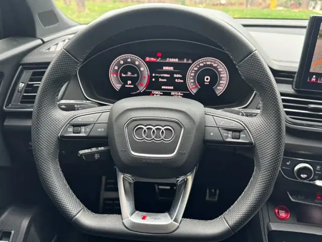 Audi Q5L Sportback — Фото автомобиля 15