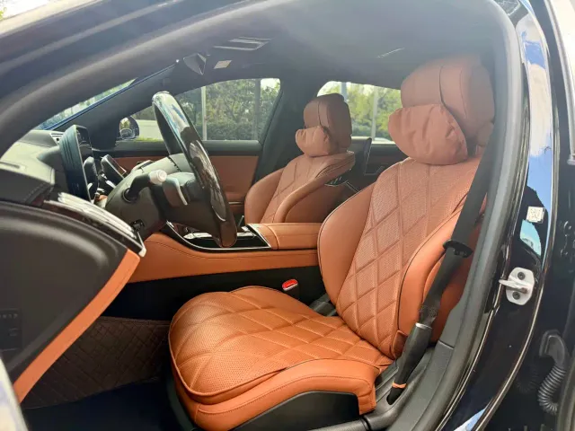 Mercedes-Benz Maybach S-Class — Фото автомобиля 11