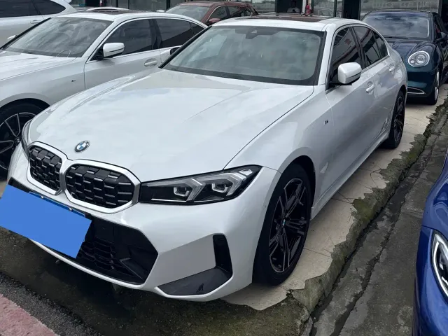 Фотография автомобиля — BMW 3 Series
