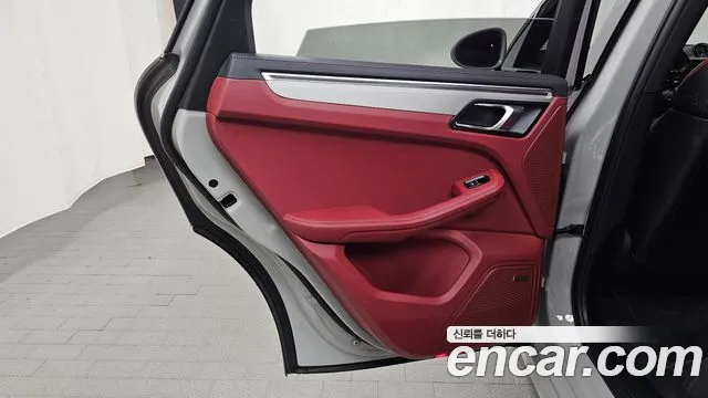 Porsche Macan — Фото автомобиля 24