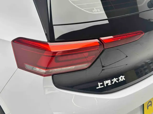 Volkswagen ID.3 — Фото автомобиля 20
