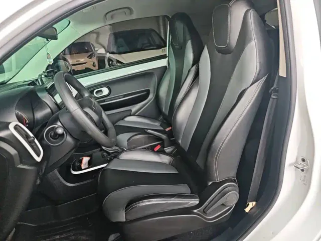 Roewe Clever — Фото автомобиля 14