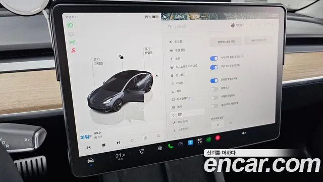 Tesla Model 3 — Фото автомобиля 17