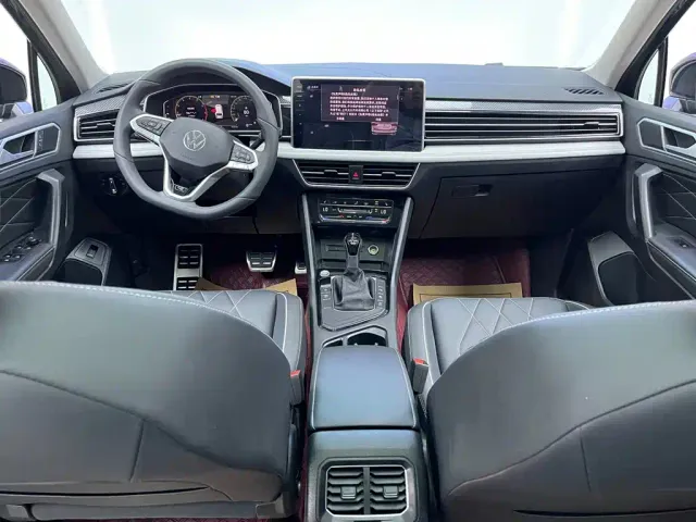 Volkswagen Tiguan L — Фото автомобиля 22