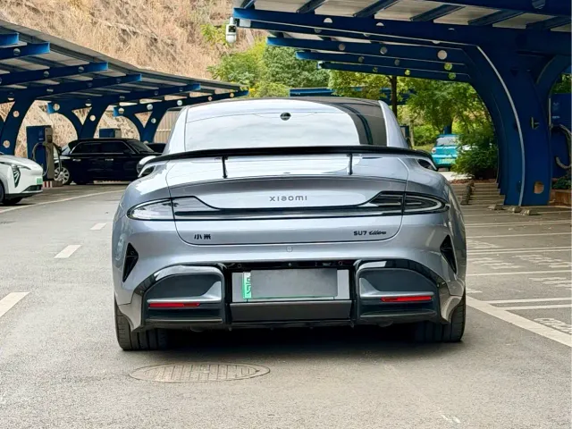 Xiaomi SU7 Ultra — Фото автомобиля 5