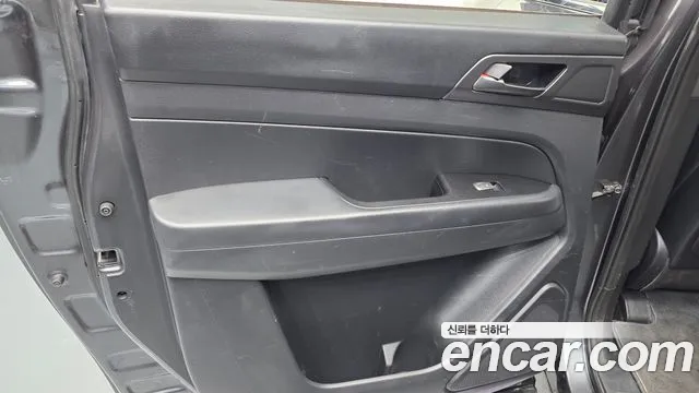 KG_Mobility_Ssangyong Rexton Новый Rexton Sport Дизель 2.2 4WD — Фото автомобиля 25