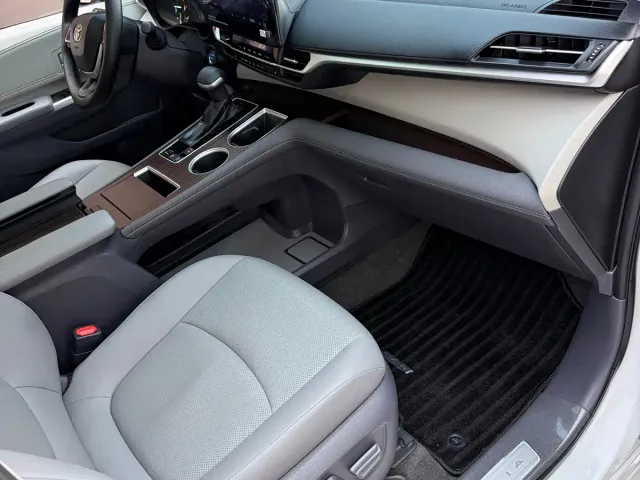 Toyota Granvia — Фото автомобиля 9