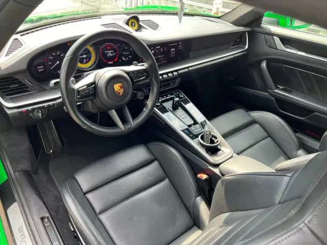 Porsche 911 — Фото автомобиля 12
