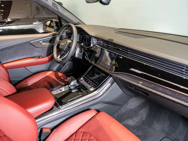 Audi SQ7 — Фото автомобиля 9
