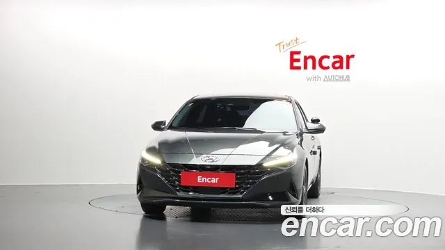 Hyundai Avante — Фото автомобиля 3
