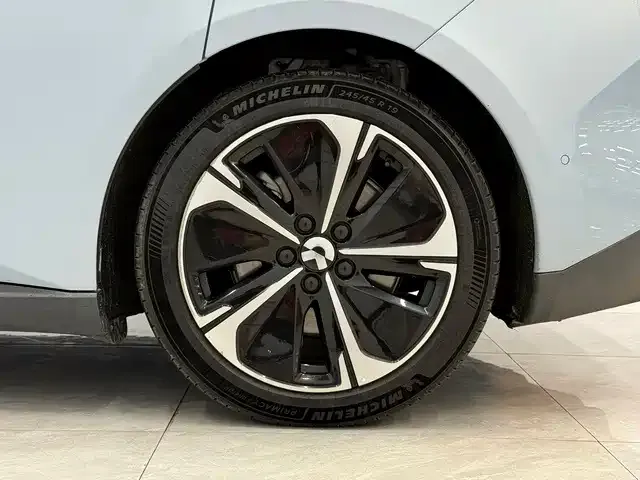 Nio ET5 Touring — Фото автомобиля 12
