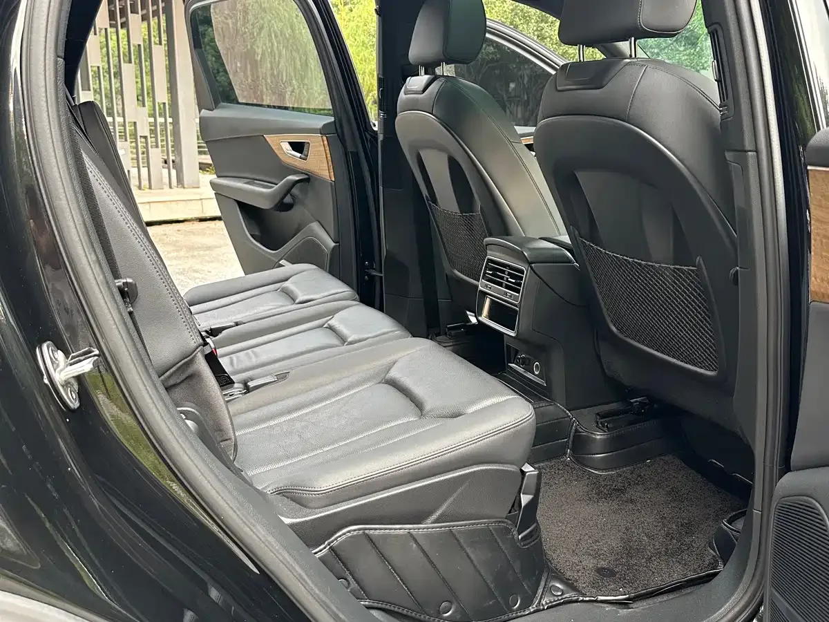 Audi Audi Q7 2022 55 TFSI quattro S line Premium — Фото автомобиля 12