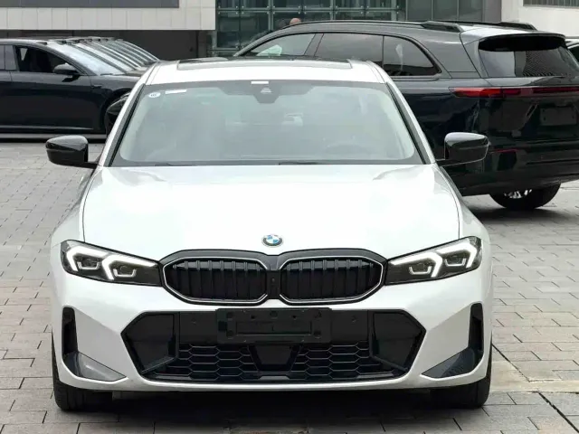 BMW 3 Series — Фото автомобиля 2