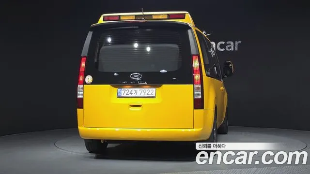 Hyundai Staria Staria L3.5 Школьный автобус — Фото автомобиля 2