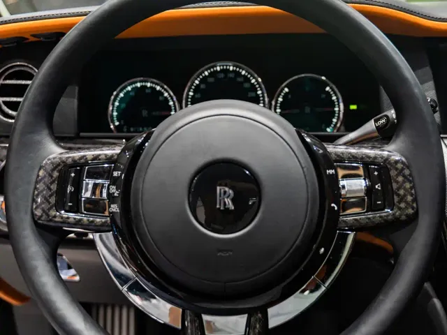 Rolls-Royce Cullinan — Фото автомобиля 28
