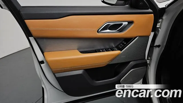 Land Rover Range Rover Velar — Фото автомобиля 23