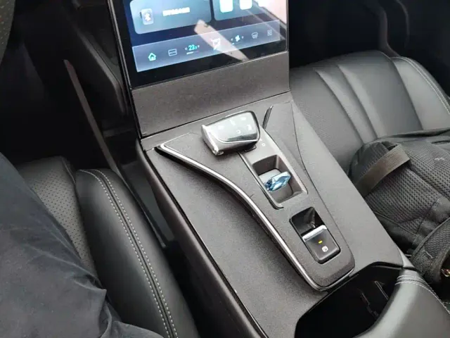 Dongfeng Haohan — Фото автомобиля 13