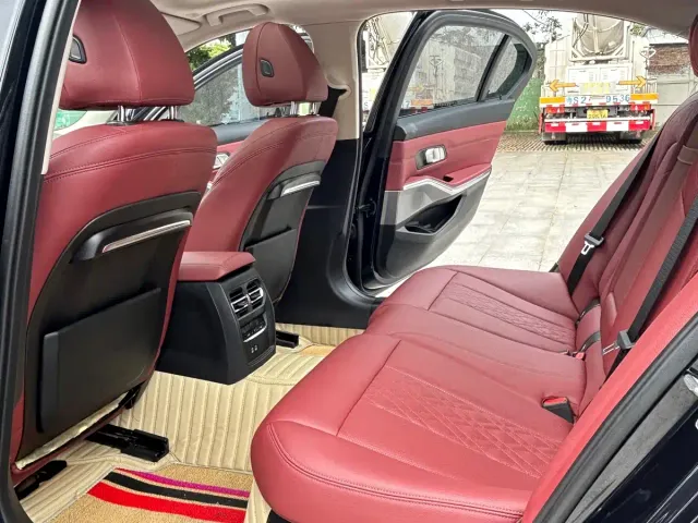 BMW 3 Series — Фото автомобиля 17