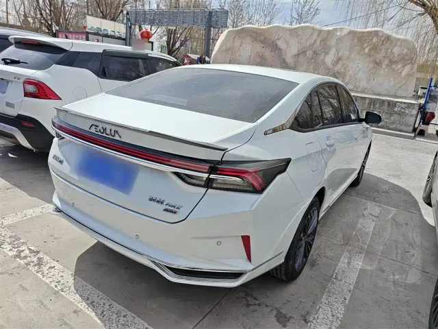 Dongfeng Yixuan MAX — Фото автомобиля 6