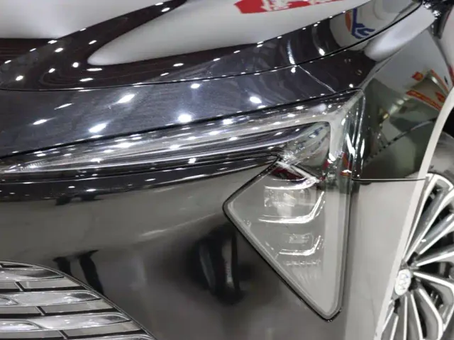 Buick LaCrosse — Фото автомобиля 7