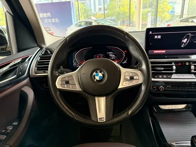 BMW X3 — Фото автомобиля 3